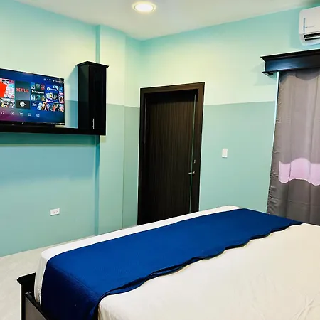 Hotel Sea Queen Suite & Golf Cart Rental