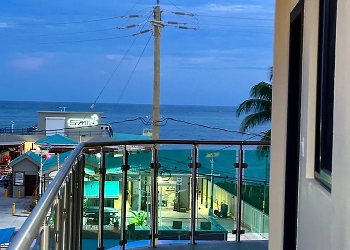 Sea Queen & Golf Cart 4*