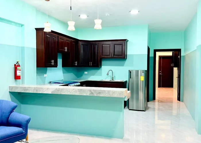 Sea Queen & Golf Cart Hotel 4*