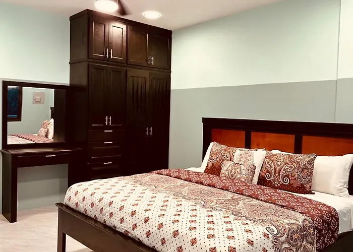 Sea Queen & Golf Cart 4* San Pedro (Ambergris Caye)