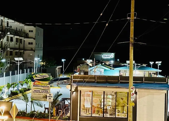 Sea Queen & Golf Cart 4* San Pedro (Ambergris Caye)